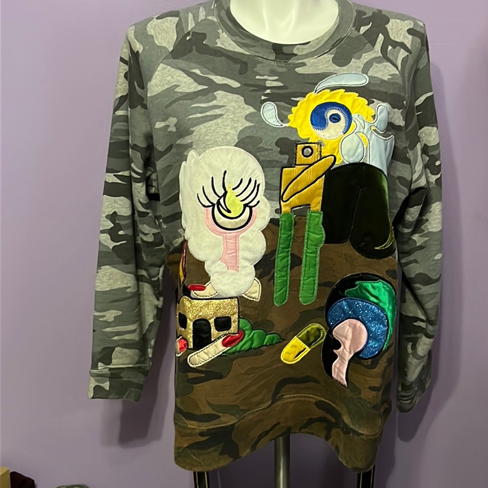 Marc Jacobs Julie Verhoeven camo raglan sweatshirt special edition size large.